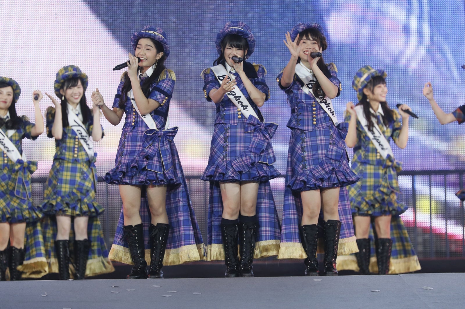 「AKB48 53rdシングル 世界選抜総選挙」AKB48グループコンサート（C）AKS