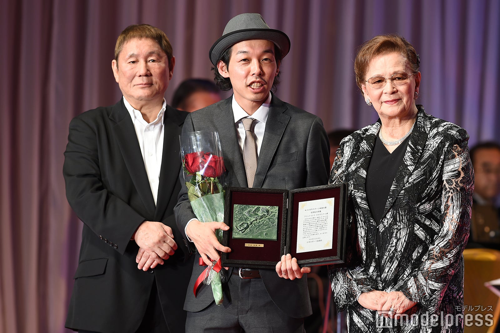 上田慎一郎監督、北野武監督、石原まき子（C）モデルプレス