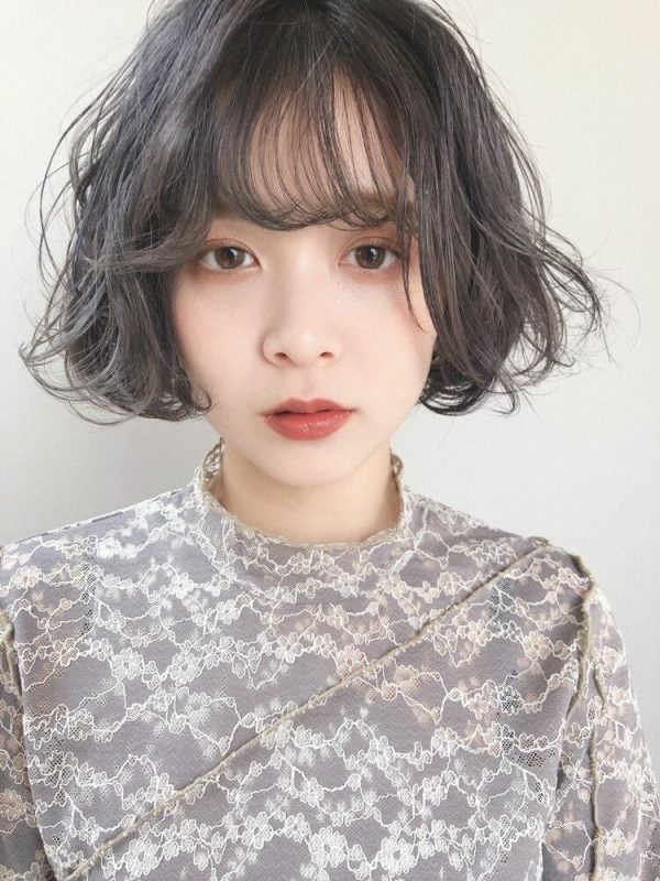 大人に似合う紫ヘアカラー特集 ブリーチあり なし別に叶えるトレンドスタイル モデルプレス