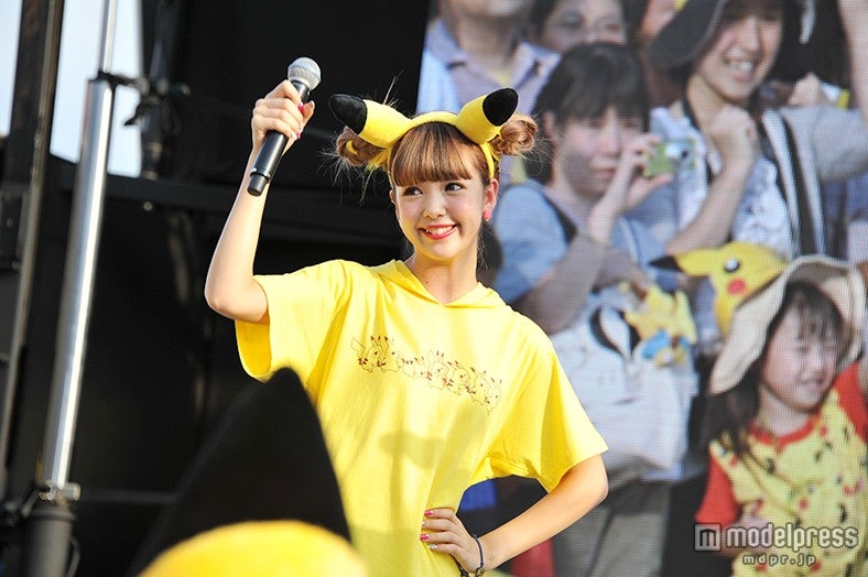 画像13/23) 藤田ニコル、50匹のピカチュウと圧巻ダンス お揃いコーデで