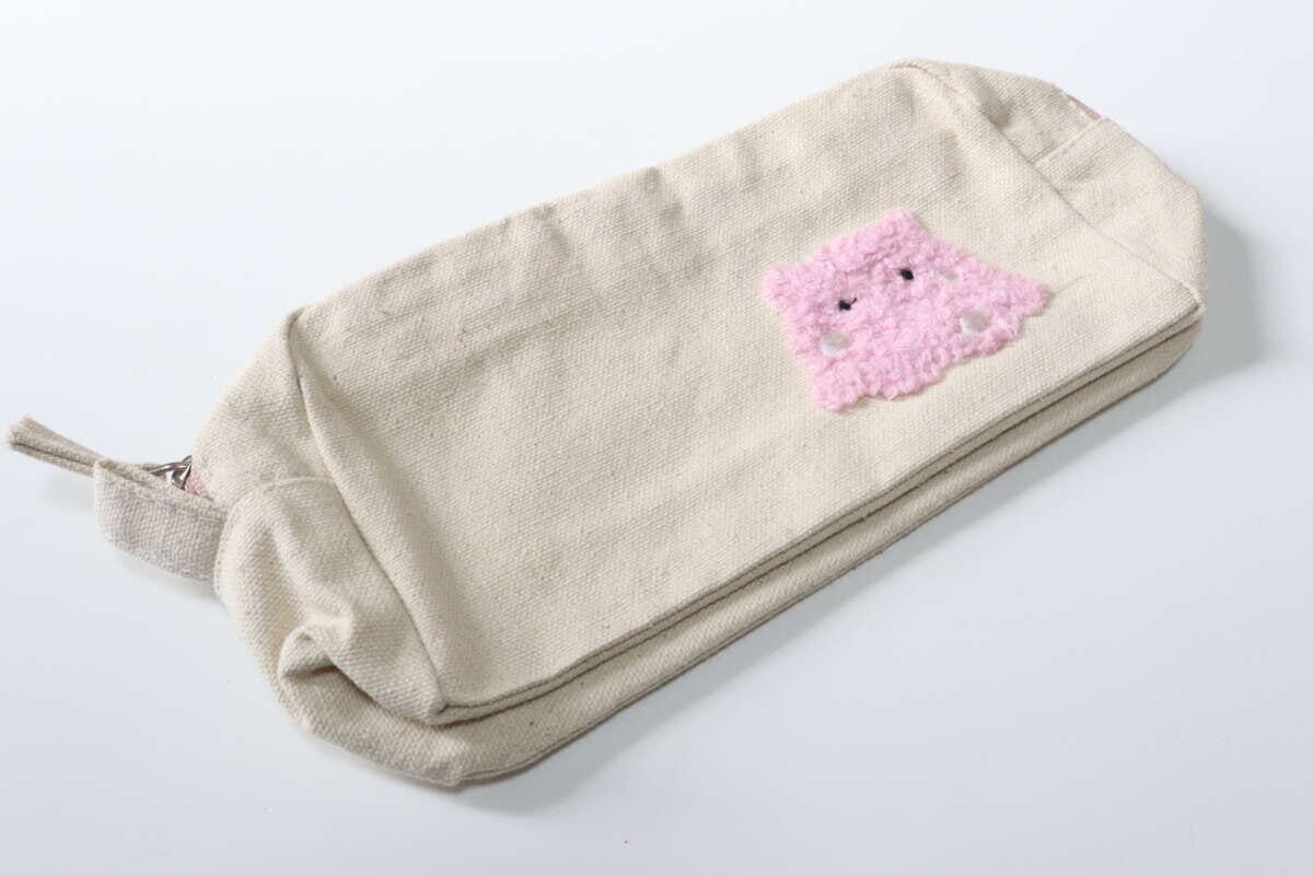 刺繍ボックスポーチ(サメ、メンダコ) 刺繍ボックスポーチ(サメ、メンダコ)