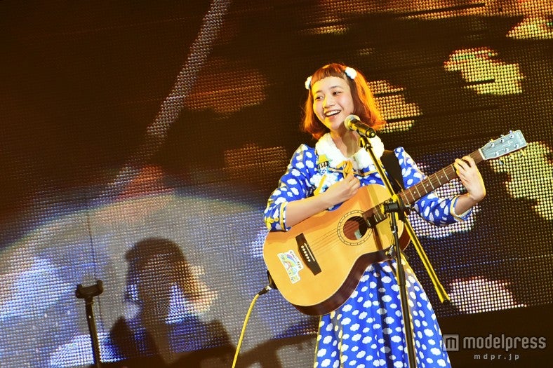 三戸なつめ、海外で初歌唱　大興奮で「謝謝（シエシエ）」連発