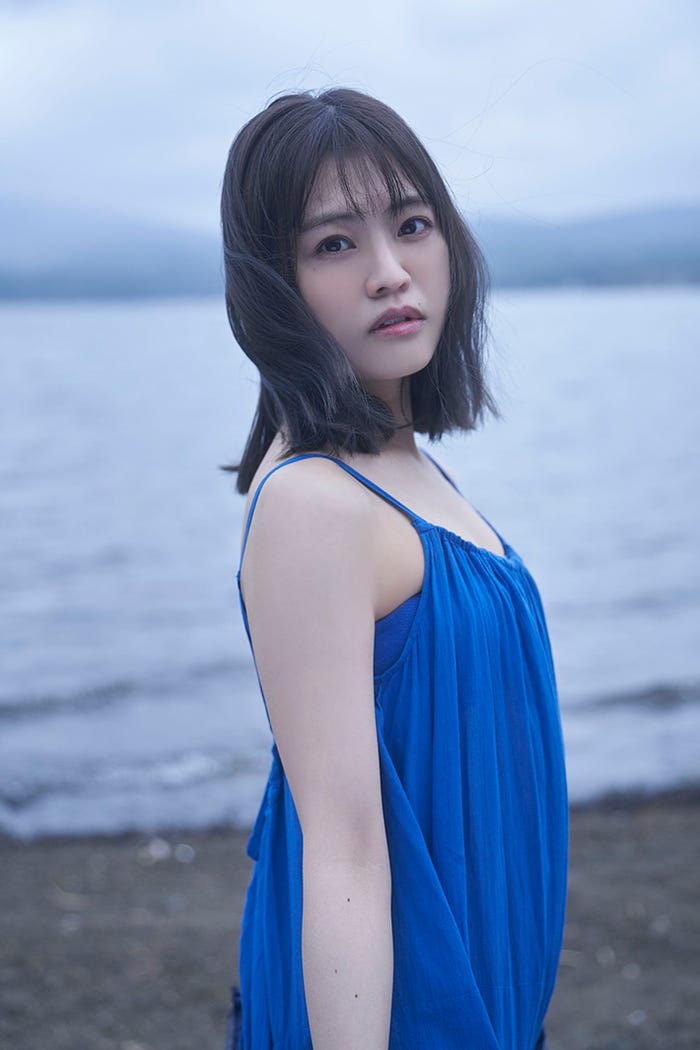 本村碧唯卒業フォトブック「未来の手前」ブックファーストイベント特典画像/撮影:大江麻貴・双葉社