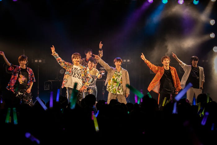 MVPのトリさんを交えてのステージ (写真:米山三郎)