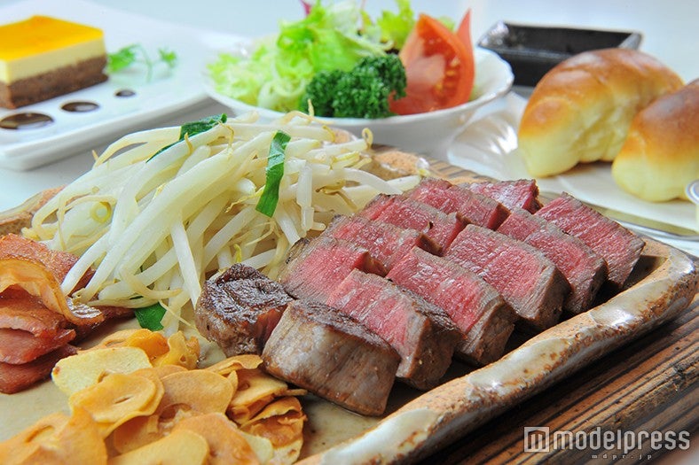「ステーキハウス吉池」※写真はランチメニュー／画像提供：吉池旅館