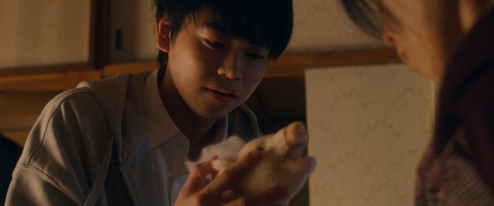 菅生新樹(C)2023「イカロス 片羽の街」フィルムパートナーズ