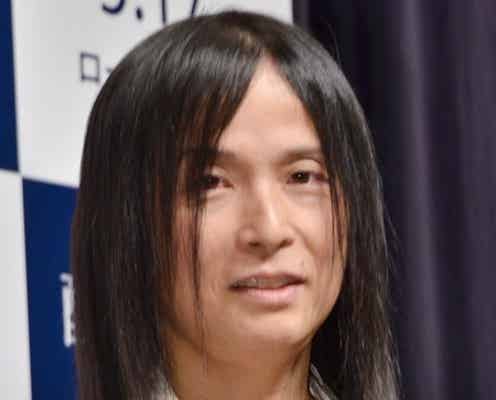 辻仁成、妻・中山美穂との離婚についての質問が飛ぶ