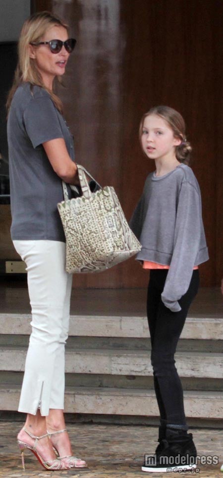 ケイト・モスの娘ライラちゃん、10歳でセンス抜群の着こなし！