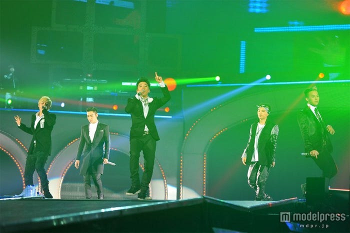 BIGBANG(左から)D‐LITE、T.O.P、V.I、SOL、G‐DRAGON