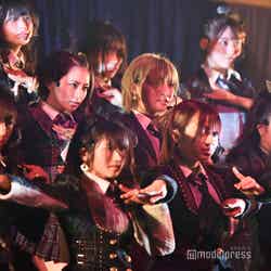 チーム4による「サイレントマジョリティー」／「AKB48 チーム4単独コンサート～友達ができた～」 （C）モデルプレス