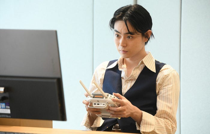 菅田将暉/「MIU404」第9話より(C)TBS