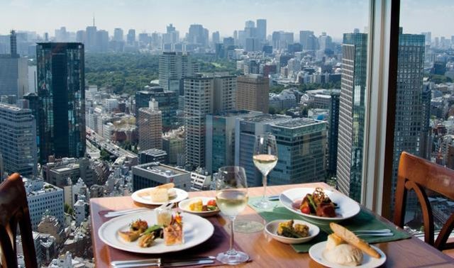 東京の景色もごちそう メイン ブッフェ アーティストカフェ のランチがリニューアル 女子旅プレス