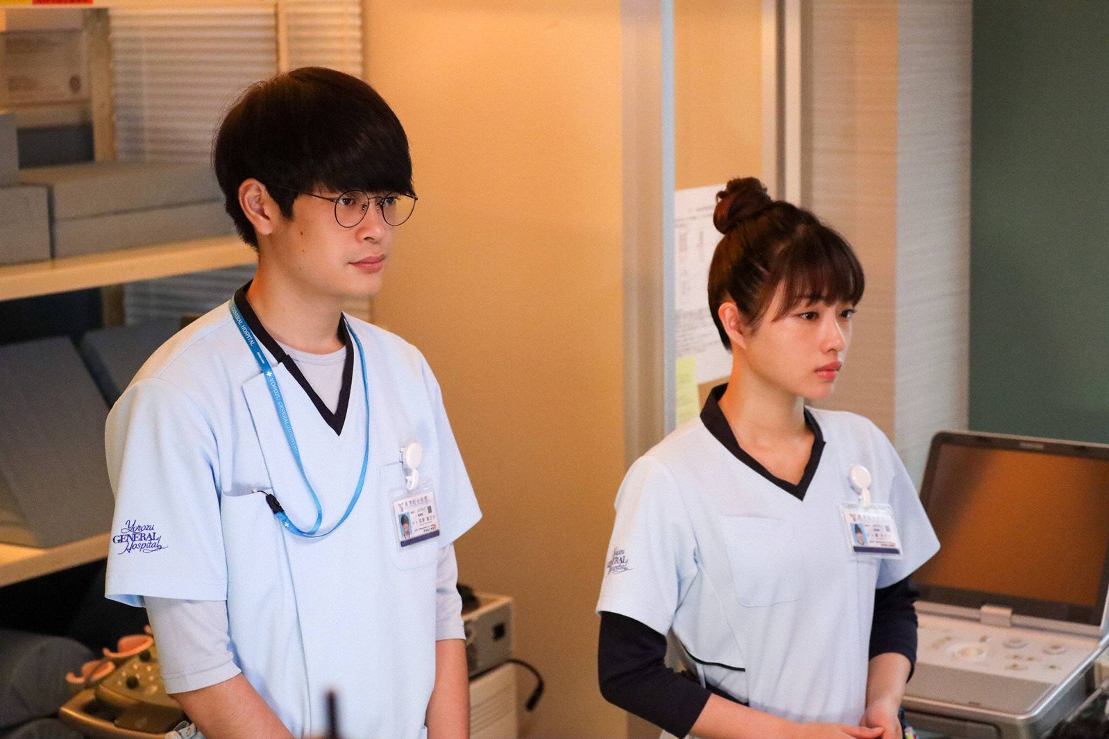 井之脇海、石原さとみ／「アンサング・シンデレラ 病院薬剤師の処方箋」第4話より（C）フジテレビ