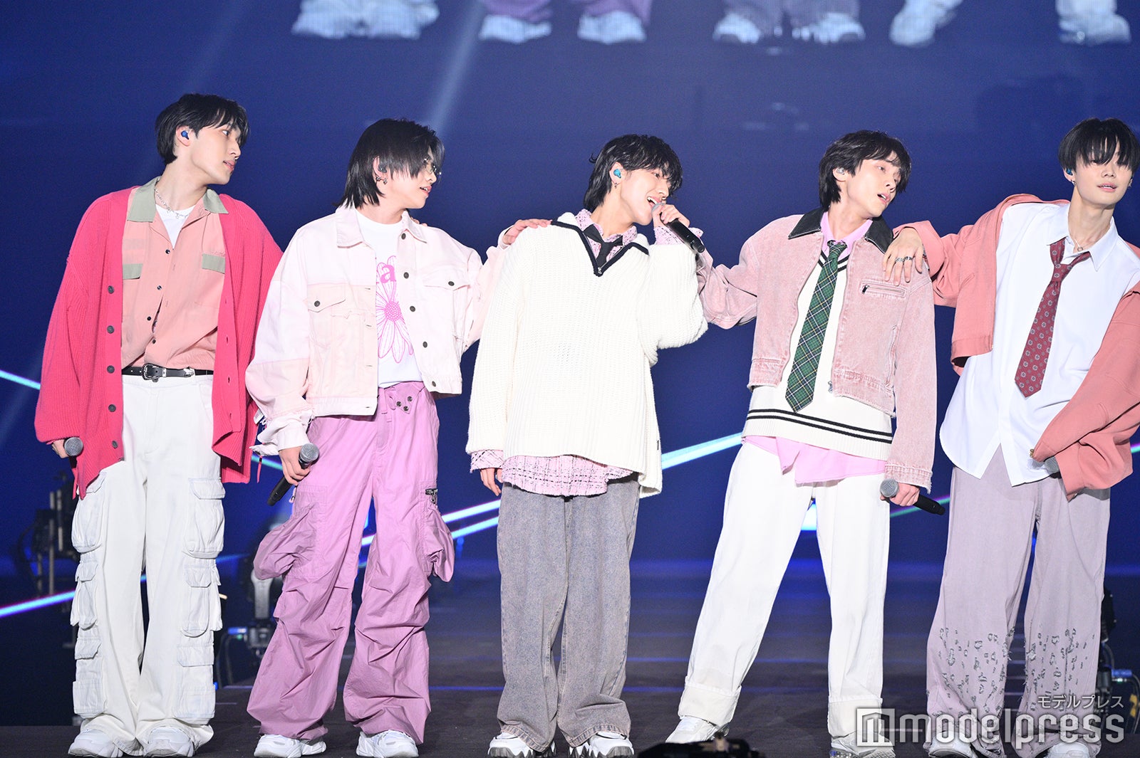 WILD BLUE（C）モデルプレス