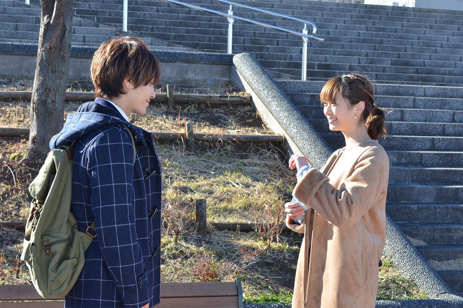 ユナクと山下リオ（C）読売テレビ