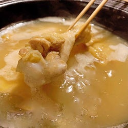食通殺到で早くも話題! 焼鳥の名店『鳥しき』『鳥かど』出身店主による水炊き専門店『鳥とみ』