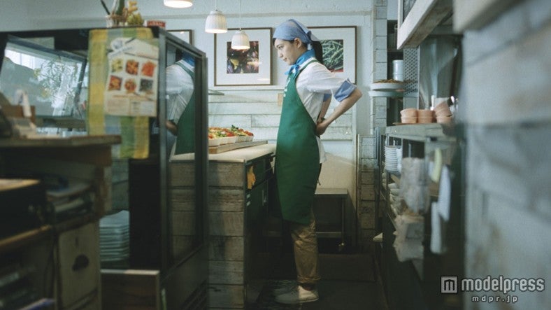 川口春奈／「デリ」篇その2