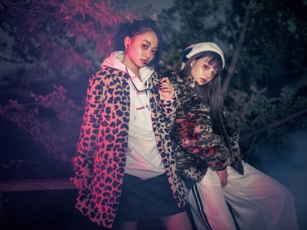 山本舞香、吉木千沙都（画像提供：徳間書店）