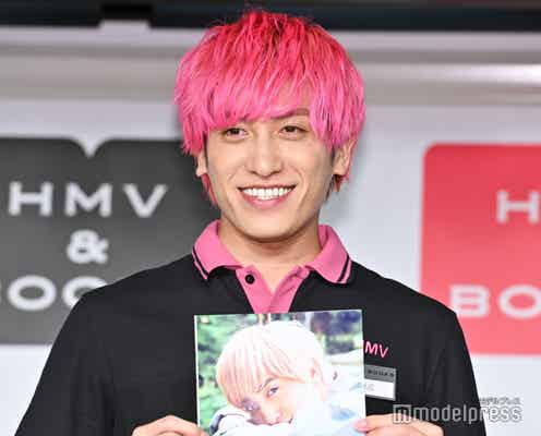 EXIT兼近大樹、初写真集お気に入りカットは“濡れ目黒蓮”「山Pのコンセプトを丸パクリ」と告白も<虚構>