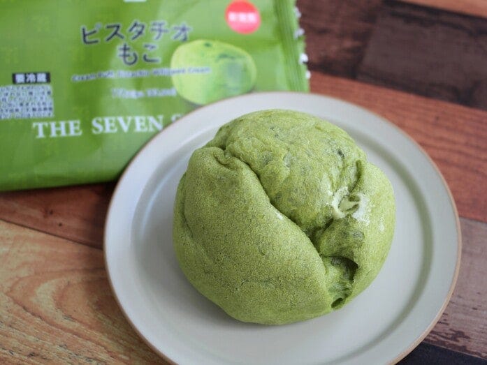 もっちりとした生地の新感覚シュー「もこ」