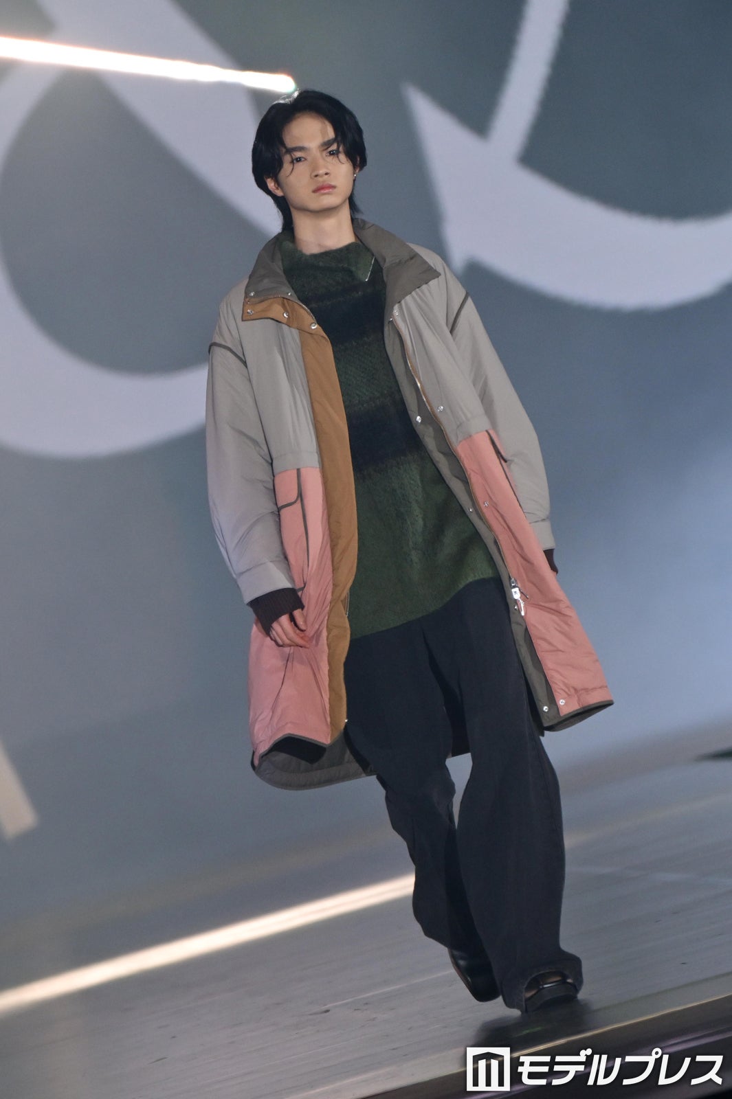 （C）モデルプレス