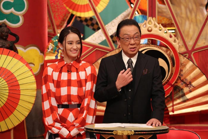 岡田結実、梅沢富美男(C)フジテレビ