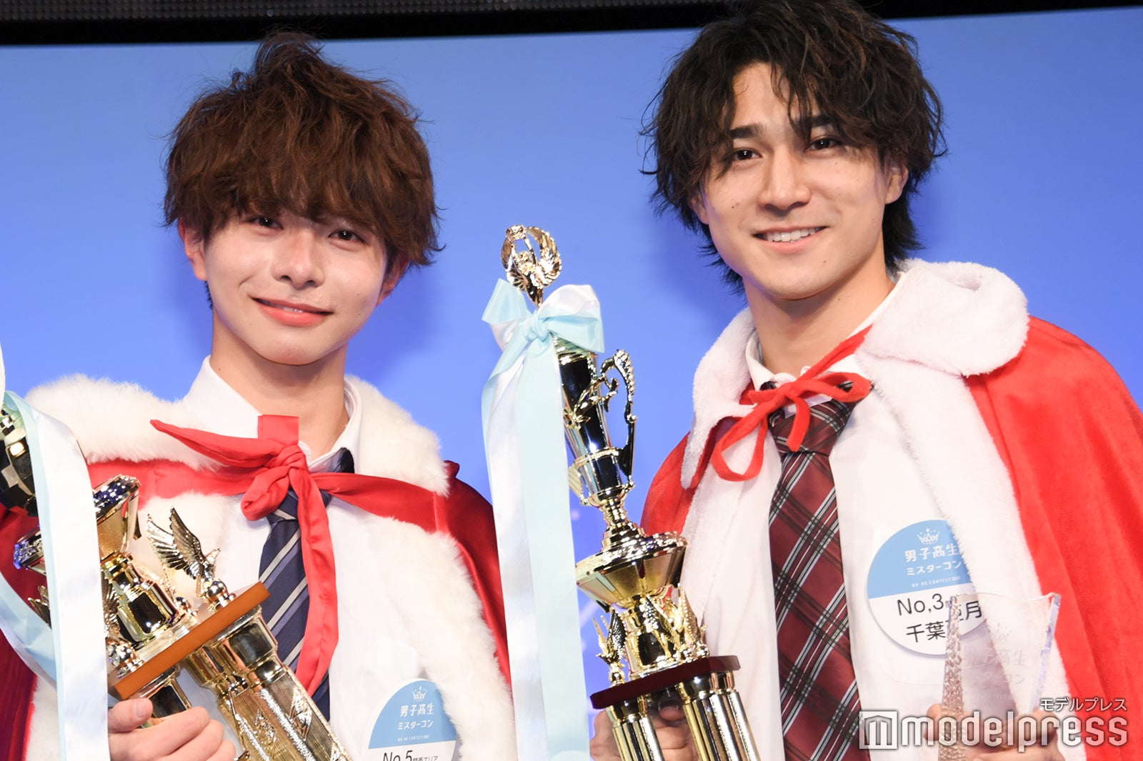 「男子高生ミスターコン2021」グランプリ・松本仁くん、準グランプリ・千葉亜月くん（C）モデルプレス
