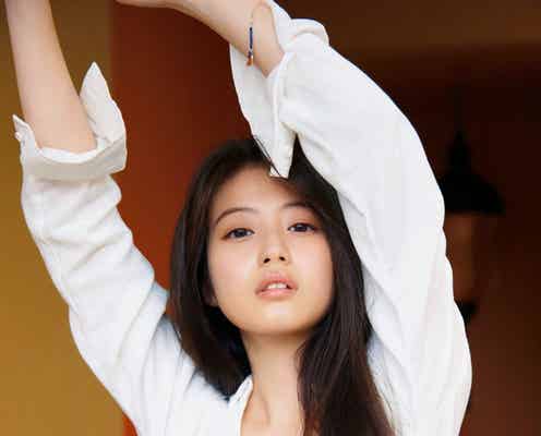 今田美桜、未公開カット解禁 写真集が好セールス継続<ラストショット>