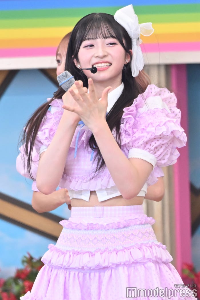 秋山由奈(C)モデルプレス