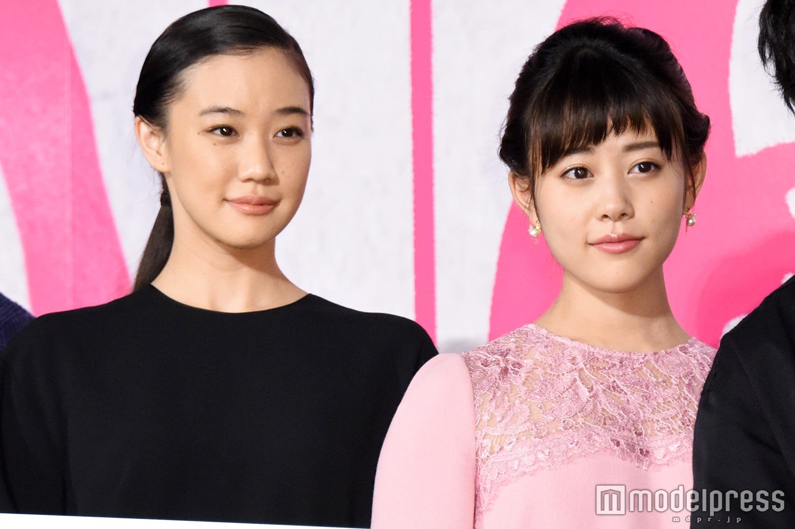 蒼井優、高畑充希 （C）モデルプレス