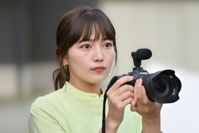 川口春奈「ハヤブサ消防団」第2話より(C)テレビ朝日