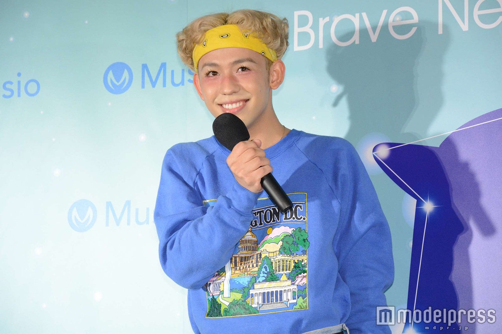 りゅうちぇる、姉3人との4ショット公開「似てる」「美男美女」