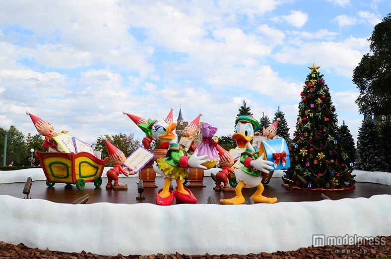 シンデレラ城に向かって右側のフォトロケーション