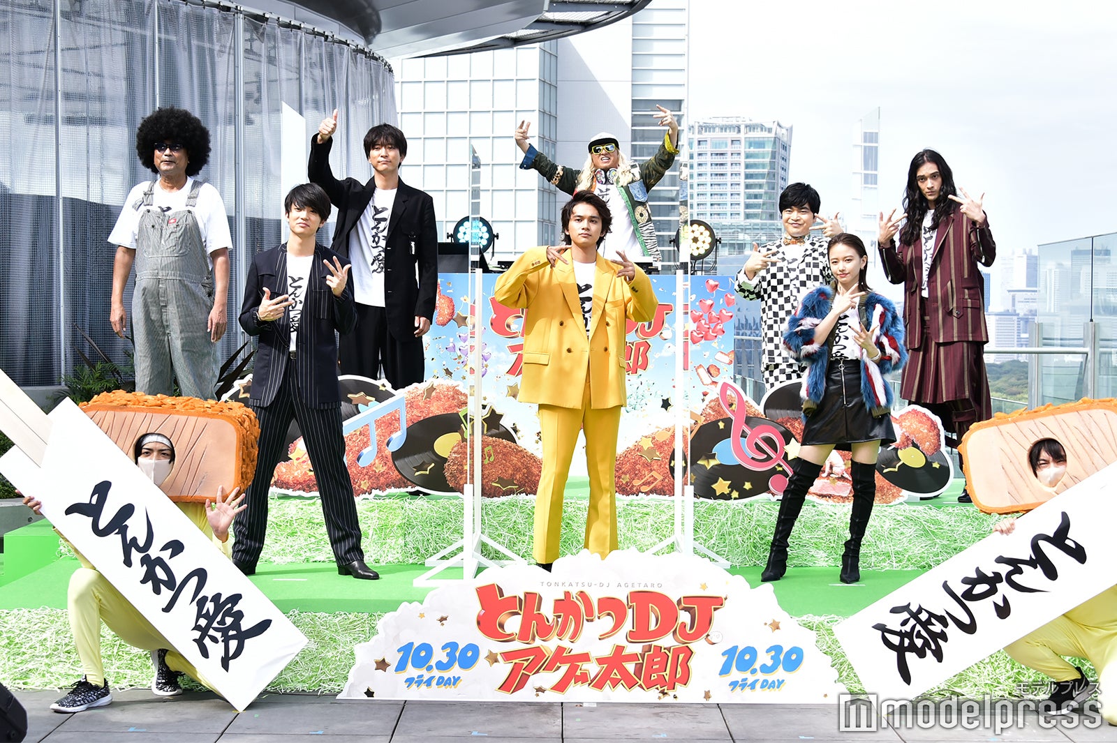 （前列左から）伊藤健太郎、北村匠海、山本舞香（後列左から）ブラザートム、浅香航大、DJKOO、加藤諒、栗原類 （C）モデルプレス