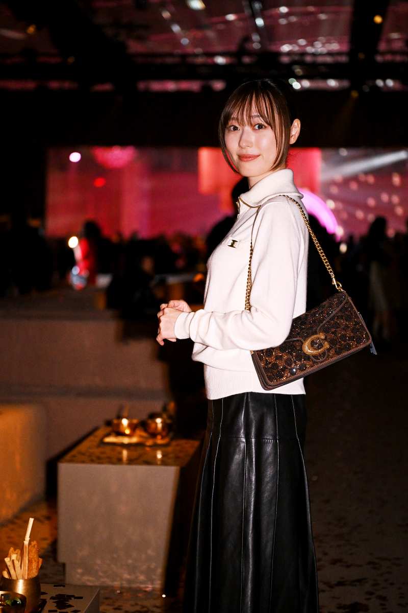 福原遥、白ニットで自分らしく 「COACH」ショーを初鑑賞「とても楽しくあっという間」