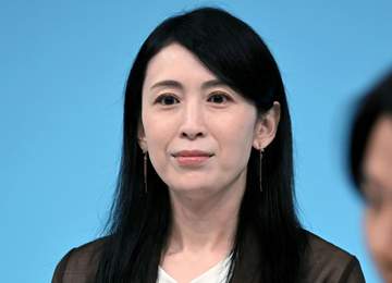 雛形あきこ 13年再婚の夫が婿養子で「雛形」姓に 「娘もいるし」と「4回離婚」の義母の勧めで