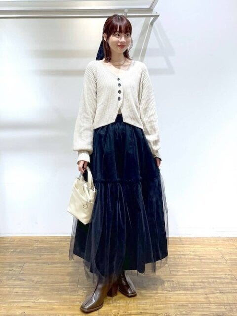 カーディガン　コーデ　秋