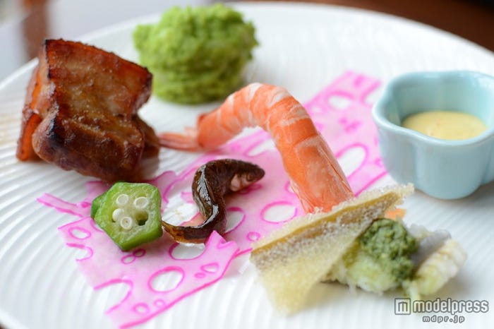 天の川を再現した盛り付け