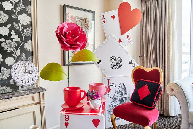 ALlCE’s Wonder ROOM ～アリスが招くティーパーティー～／画像提供：ベストホスピタリティーネットワーク