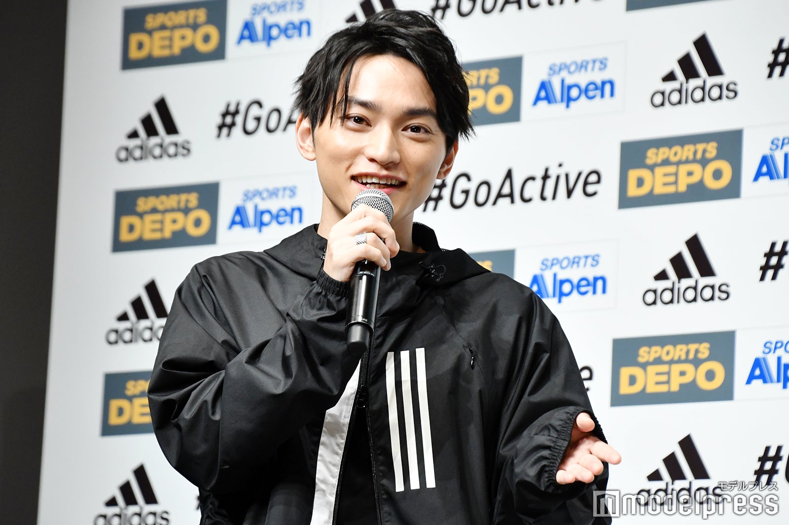 SKY-HI（C）モデルプレス