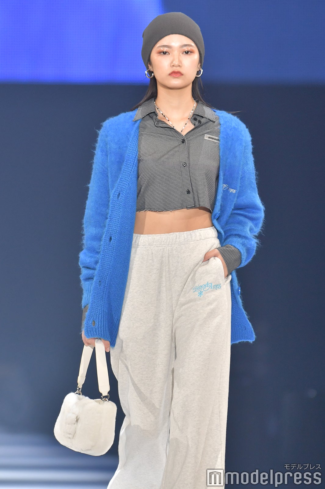 （C）モデルプレス