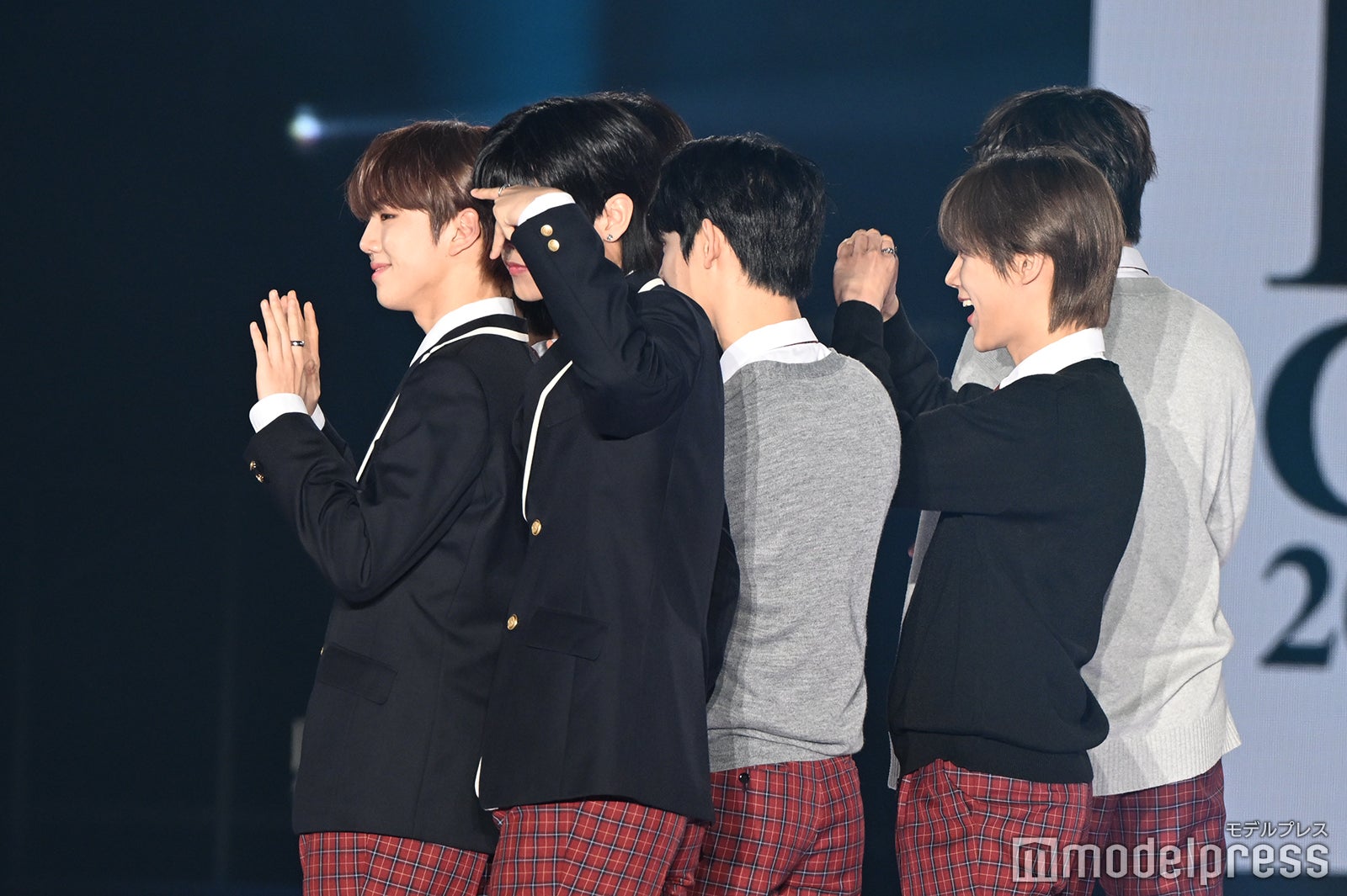 EVNNE（C）モデルプレス