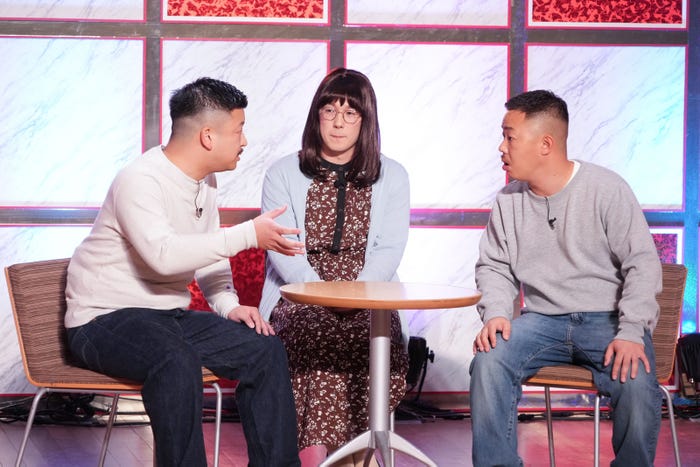 (中央)林田洋平(右)酒井貴士(C)フジテレビ