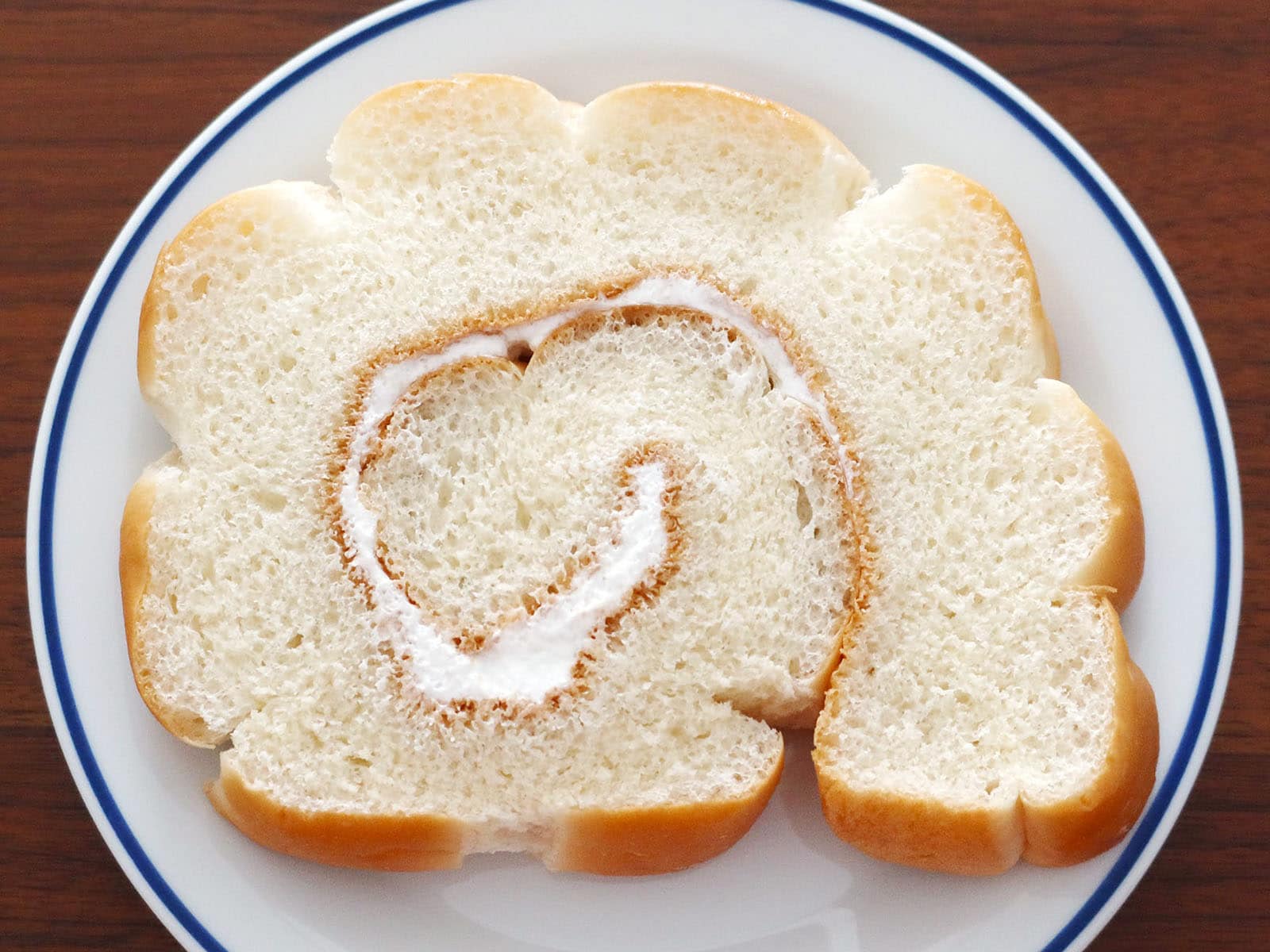 ぐしけんパン NEWうず巻サンド