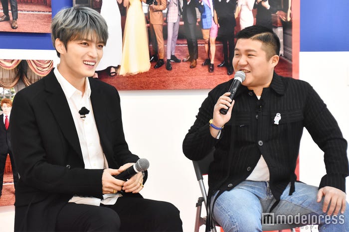 (左から)ジェジュン、チョ・セホ (C)モデルプレス