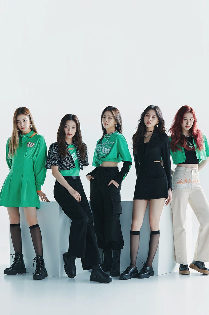 ITZY(提供写真)