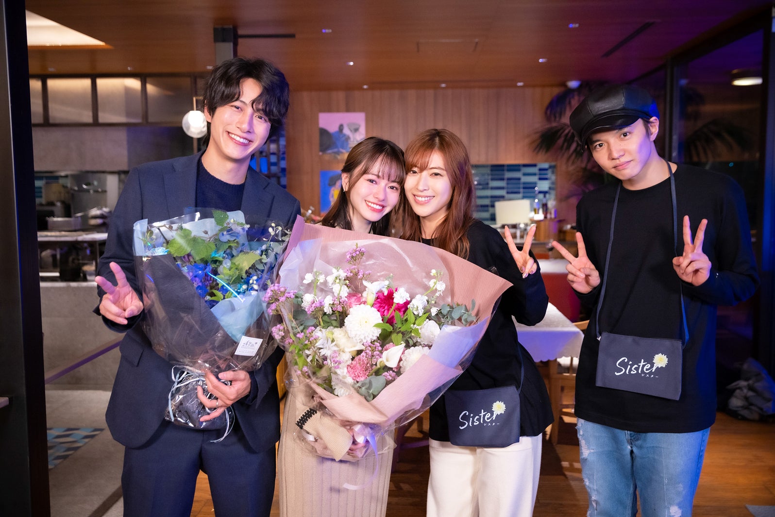 （左から）溝端淳平、山本舞香、瀧本美織、佐藤大樹（C）読売テレビ