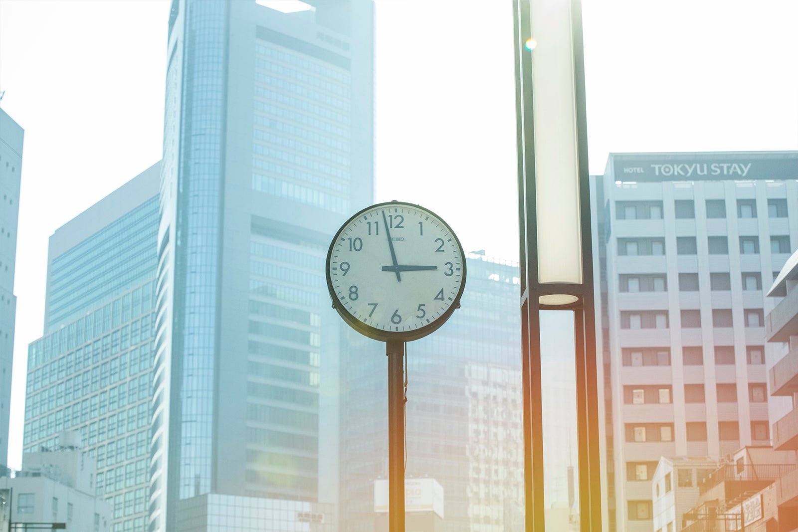 運命が変わる15時／（C）松尾由美／双葉社（C）2019 映画「九月の恋と出会うまで」製作委員会