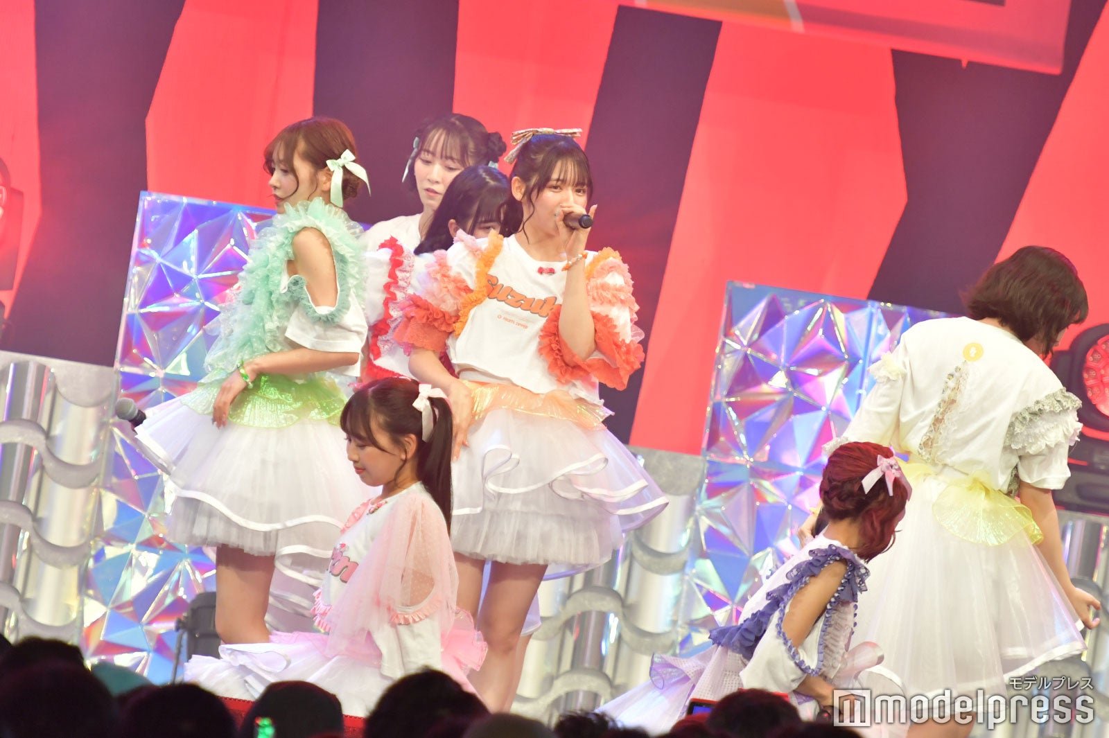 FRUITS ZIPPER（C）モデルプレス