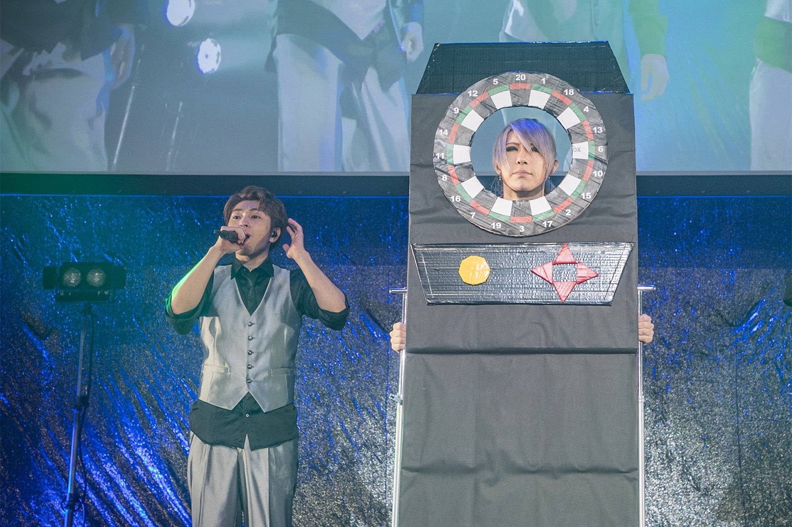 的の中央には歌広場淳（写真提供：SDR）